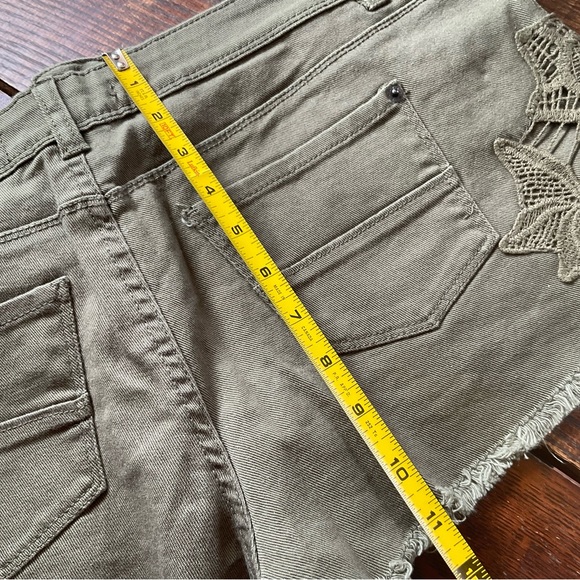 Shorts U2B  URBAN BASICS   SIZE ‘’13’’  SALE - Picture 10 of 10